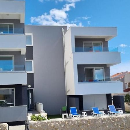 Villa Mateo Novalja Buitenkant foto